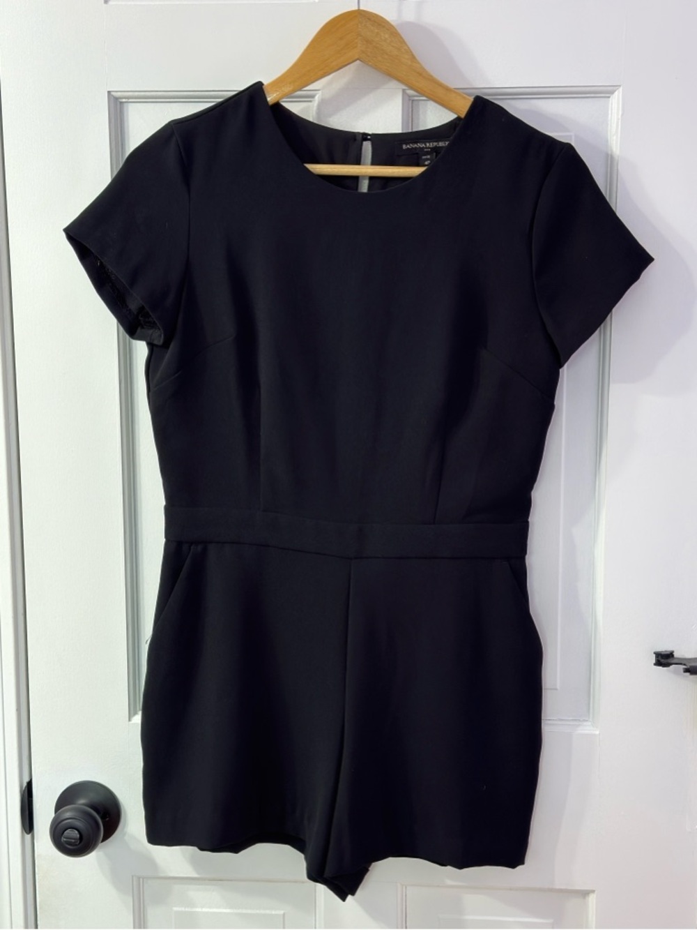 Banana Republic Black Short Sleeve Romper - Petite